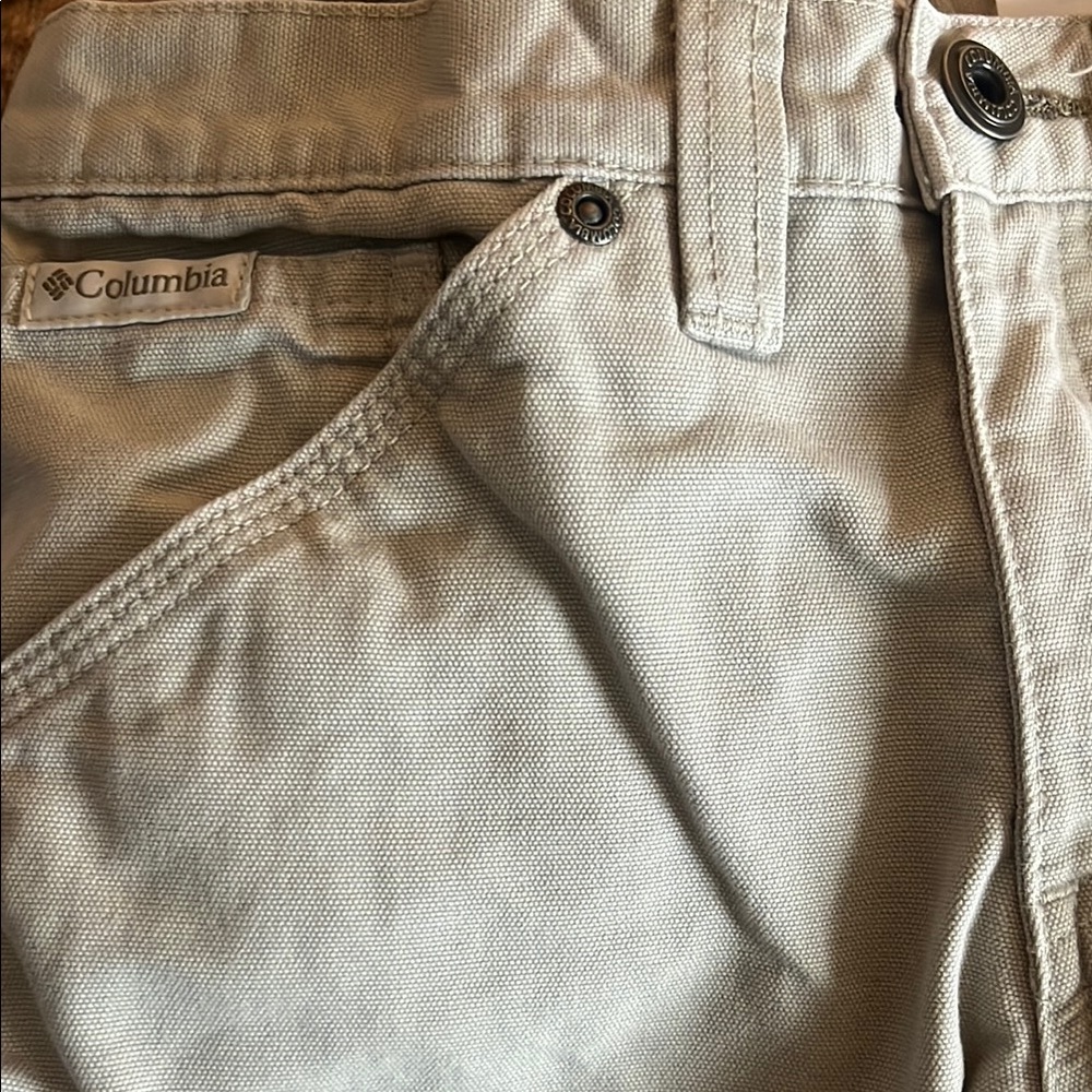 Columbia Tan Cargo Pants Relaxed Fit - Picture 4 of 8